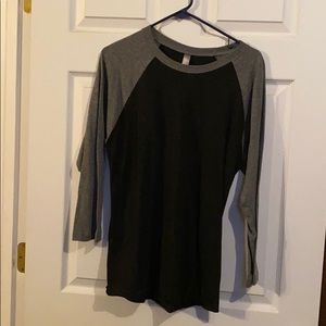 Black/gray shirt